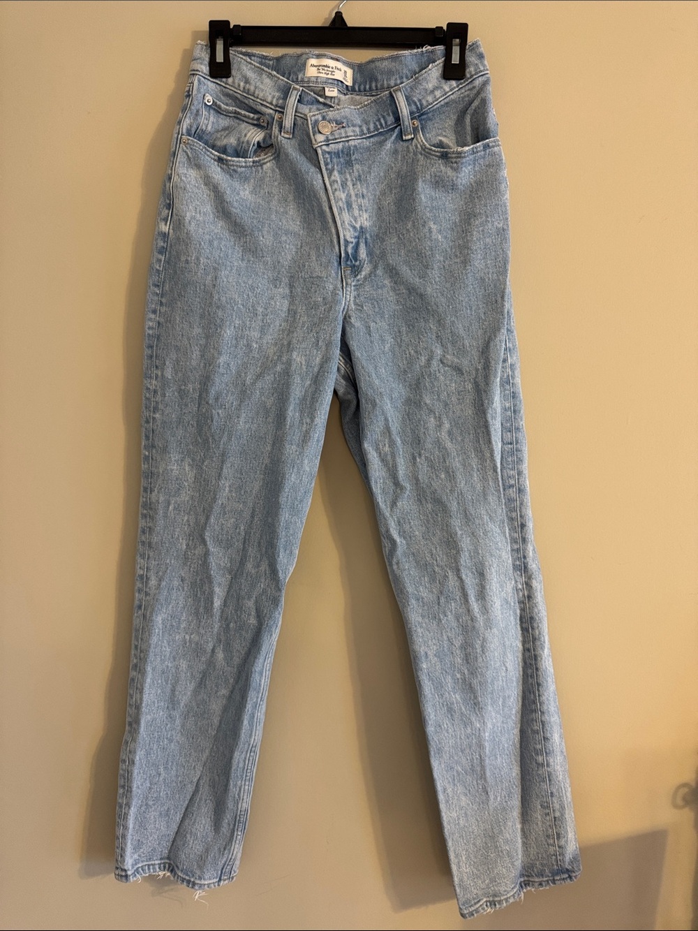 Abercrombie & Fitch Curve Love 90’s Straight Leg Jean